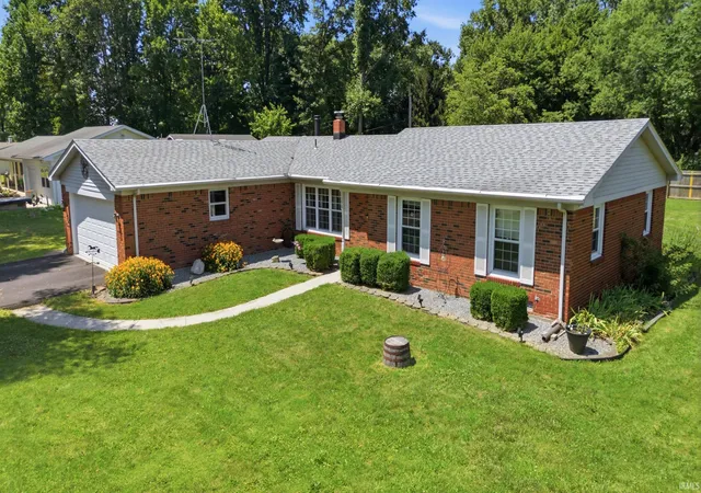 Homes for sale in Kokomo, IN | 1398 W 350 North, Kokomo, IN 46901 | MLS# 202628151