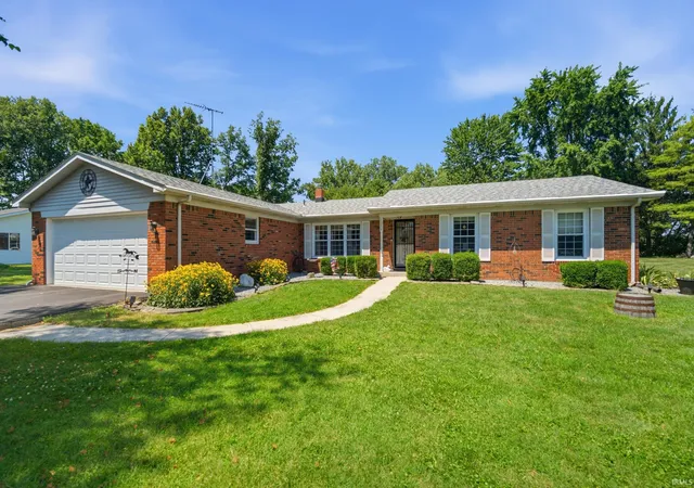 Homes for sale in Kokomo, IN | 1398 W 350 North, Kokomo, IN 46901 | MLS# 202628151