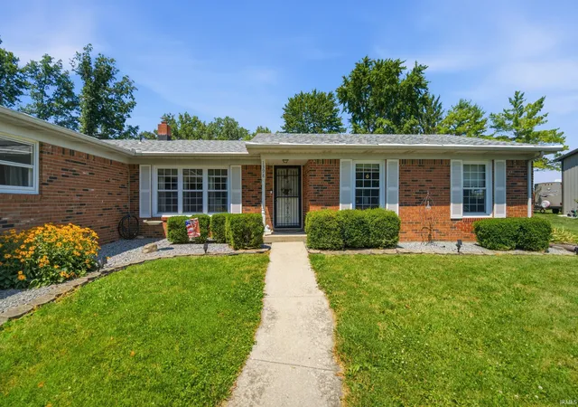 Homes for sale in Kokomo, IN | 1398 W 350 North, Kokomo, IN 46901 | MLS# 202628151
