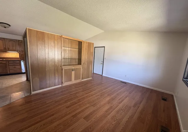 3rd image of 1509 Tam O Shanter Ln, Kokomo, IN 46902 | MLS# 202628152