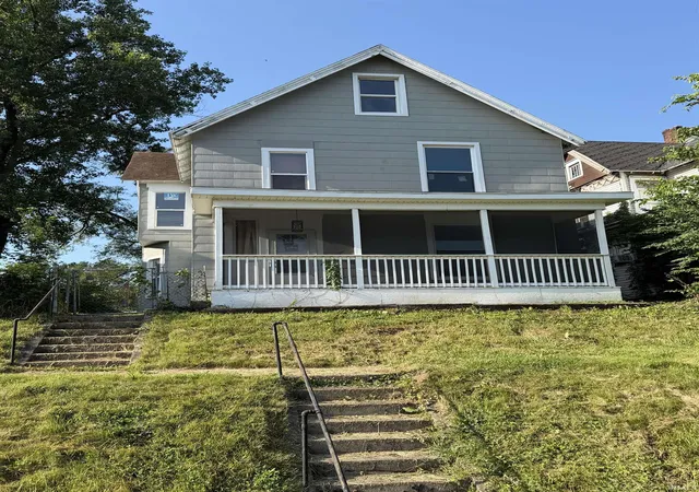 Photo 1 of Manufactured home for sale at 721 W 6th Street, Marion, IN 46953 | MLS# 202628160 | Listing updated on 2026-07-14