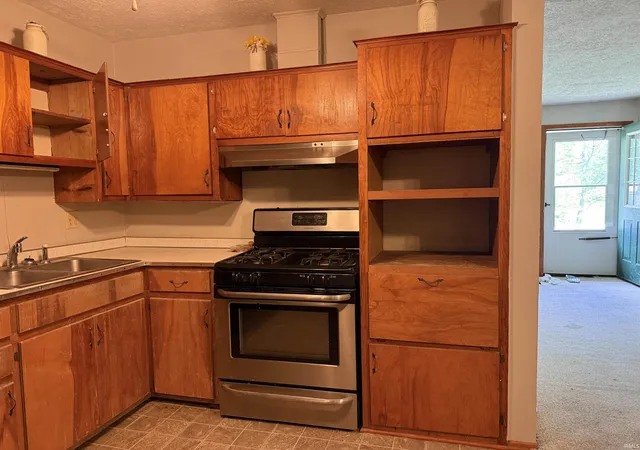 Photo 2 of Manufactured home for sale at 207 White Ln, Bedford, IN 47421 | MLS# 202628164 | Listing updated on 2026-07-21