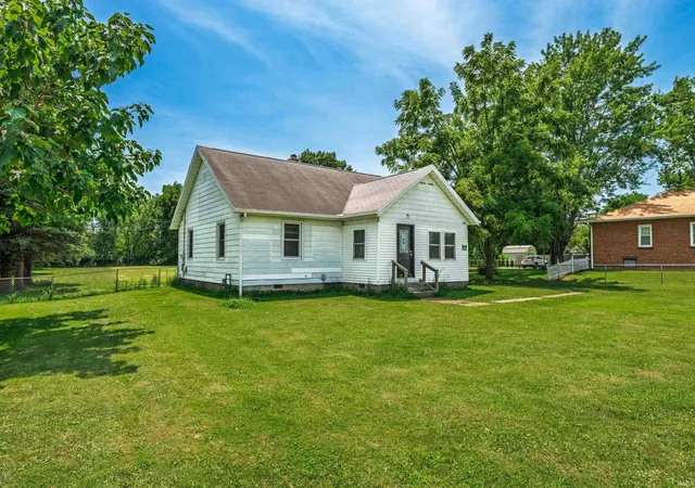 Homes for sale in Muncie, IN | 1401 S Burlington Ave, Muncie, IN 47302 | MLS# 202628175