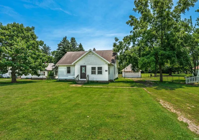 Homes for sale in Muncie, IN | 1401 S Burlington Ave, Muncie, IN 47302 | MLS# 202628175