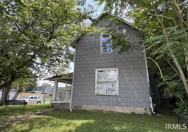 Photo 3 of Manufactured home for sale at 303 W 2nd Street, Anderson, IN 46016 | MLS# 202628187 | Listing updated on 2026-09-01