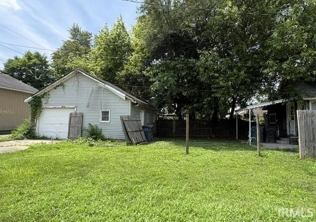 Photo 4 of Manufactured home for sale at 303 W 2nd Street, Anderson, IN 46016 | MLS# 202628187 | Listing updated on 2026-09-01