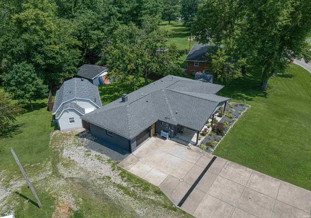 Homes for sale in Evansville, IN | 2701 W Mill Rd, Evansville, IN 47720 | MLS# 202628198