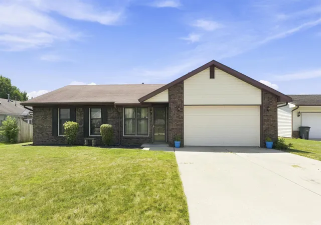 3rd image of 1531 Cherry Ln, Decatur, IN 46733 | MLS# 202628205