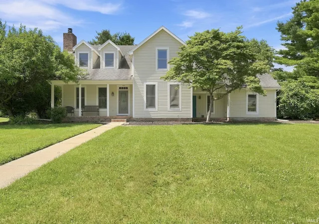 1st image of 1709 S Walnut Dr, Warsaw, IN 46580 | MLS# 202628208