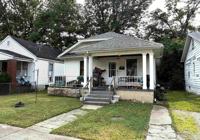 Homes for sale in Evansville, IN | 1211 Henning Ave, Evansville, IN 47714 | MLS# 202628212