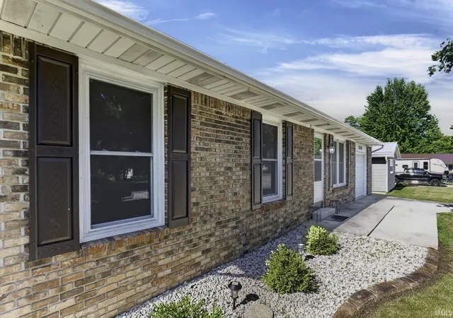 Photo 4 of Sale Pending at 216 Northbrook Ct, Decatur, IN 46733 | MLS# 202628222 | Listing updated on 2026-07-16
