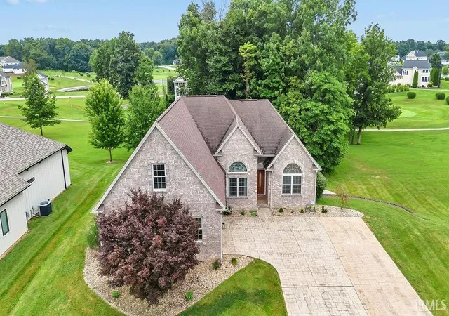 2nd image of 803 Spyglass Hill Dr, Bedford, IN 47421 | MLS# 202628226