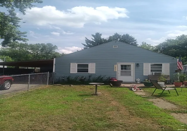 Homes for sale in Muncie, IN | 1807 E 23rd St, Muncie, IN 47302 | MLS# 202628240