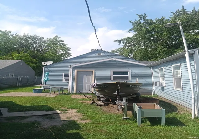 Homes for sale in Muncie, IN | 1807 E 23rd St, Muncie, IN 47302 | MLS# 202628240