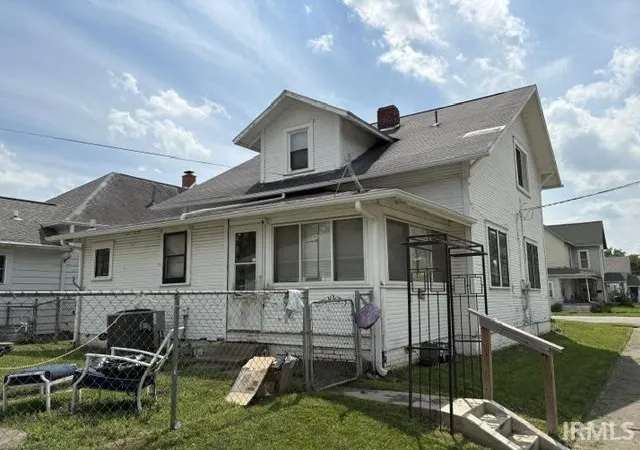 Photo 3 of Manufactured home for sale at 740 N Jefferson St, Muncie, IN 47305 | MLS# 202628242 | Listing updated on 2026-08-25