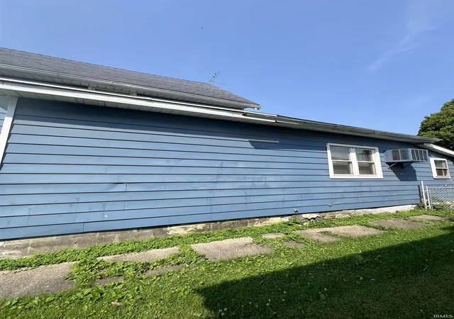11th image of 320 E Main St, Peru, IN 46970 | MLS# 202628248