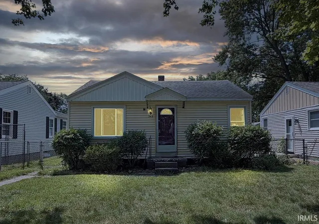 Homes for sale in Mishawaka, IN | 343 S Brook Ave, Mishawaka, IN 46544 | MLS# 202628253
