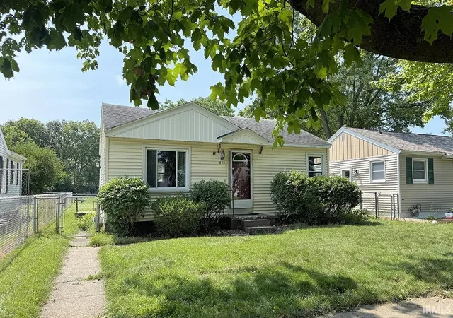 Homes for sale in Mishawaka, IN | 343 S Brook Ave, Mishawaka, IN 46544 | MLS# 202628253