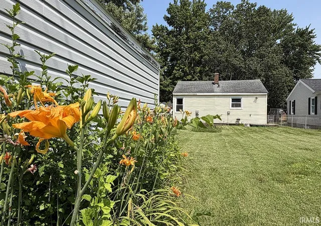 Homes for sale in Mishawaka, IN | 343 S Brook Ave, Mishawaka, IN 46544 | MLS# 202628253