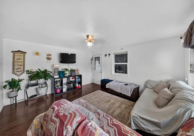 Photo 3 of Manufactured home for sale at 410 Preston Dr, South Bend, IN 46615 | MLS# 202628302 | Listing updated on 2026-08-25