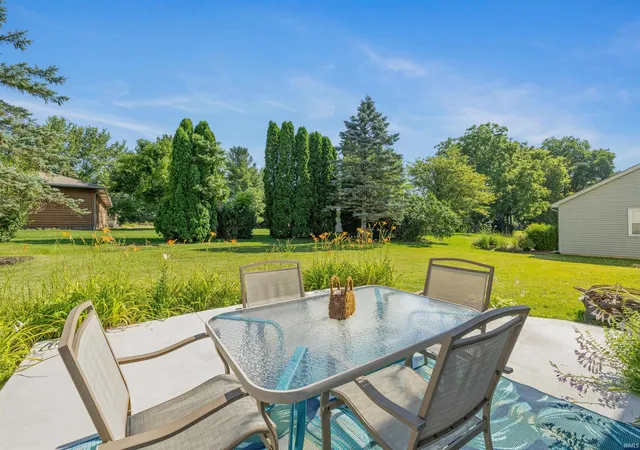 Photo 3 of Sale Pending at 10722 Coneflower Dr, Fort Wayne, IN 46804 | MLS# 202628309 | Listing updated on 2026-07-17