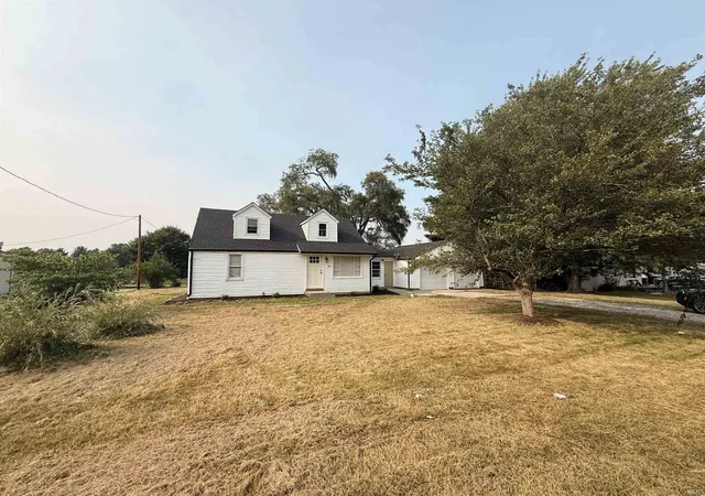 Photo 3 of Sale Pending at 7831 Hosler Rd, Leo, IN 46765 | MLS# 202628311 | Listing updated on 2026-07-22