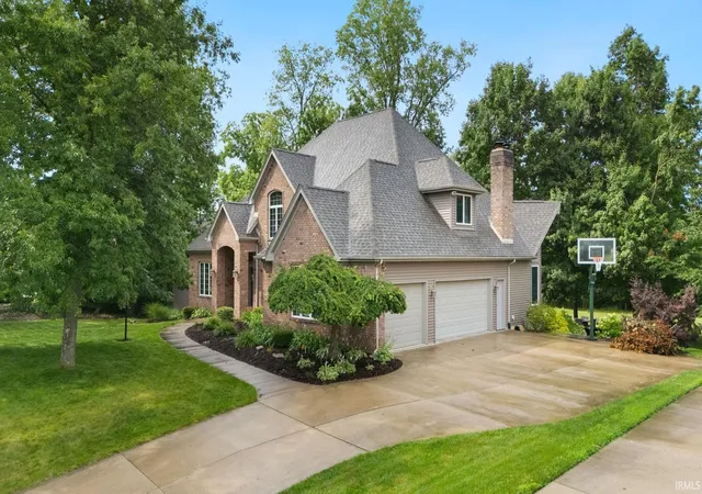 Photo 3 of Sale Pending at 11120 Creekwood Ct, Fort Wayne, IN 46814 | MLS# 202628321 | Listing updated on 2026-09-12