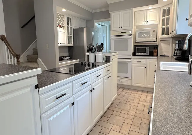 Photo 5 of Sale Pending at 8108 Washington Ave, Evansville, IN 47715 | MLS# 202628336 | Listing updated on 2026-07-23