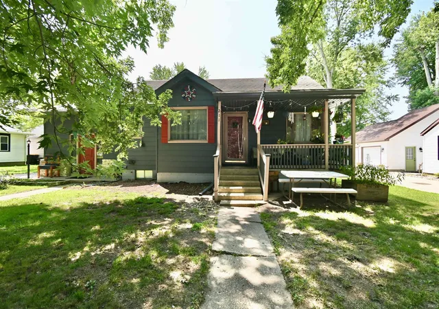 Manufactured home for sale at 211 W Main St, Rossville, IN 46065 | MLS# 202628338