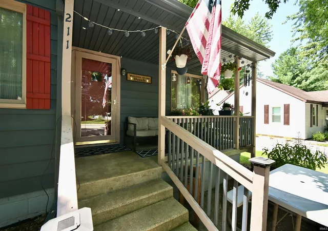 Photo 2 of Manufactured home for sale at 211 W Main St, Rossville, IN 46065 | MLS# 202628338 | Listing updated on 2026-09-11
