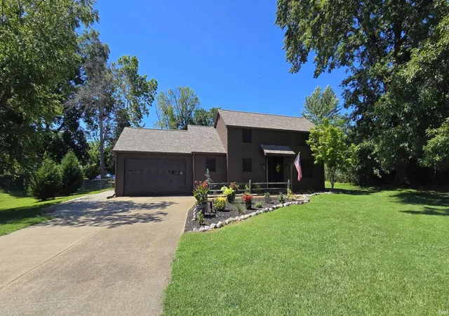 Photo 3 of Sale Pending at 2809 St George Rd, Evansville, IN 47711 | MLS# 202628385 | Listing updated on 2026-07-18