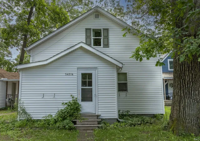 Photo 2 of Manufactured home for sale at 54514 Norwood Dr, South Bend, IN 46628 | MLS# 202628396 | Listing updated on 2026-09-20