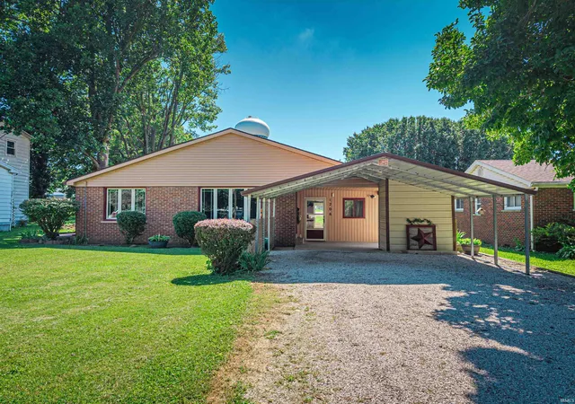 Manufactured home for sale at 1208 Dereham Dr, Mount Vernon, IN 47620 | MLS# 202628426