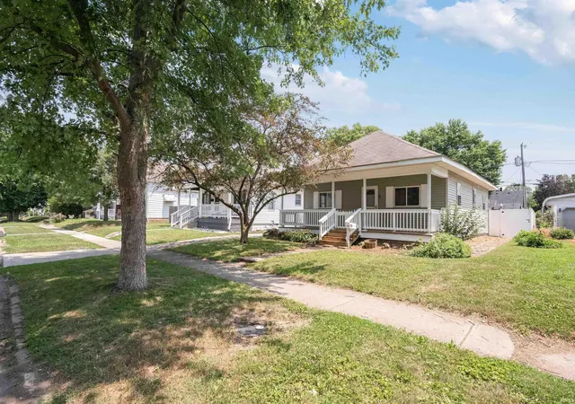 Photo 3 of Sale Pending at 728 S Indiana Ave, Kokomo, IN 46901 | MLS# 202628439 | Listing updated on 2026-08-20