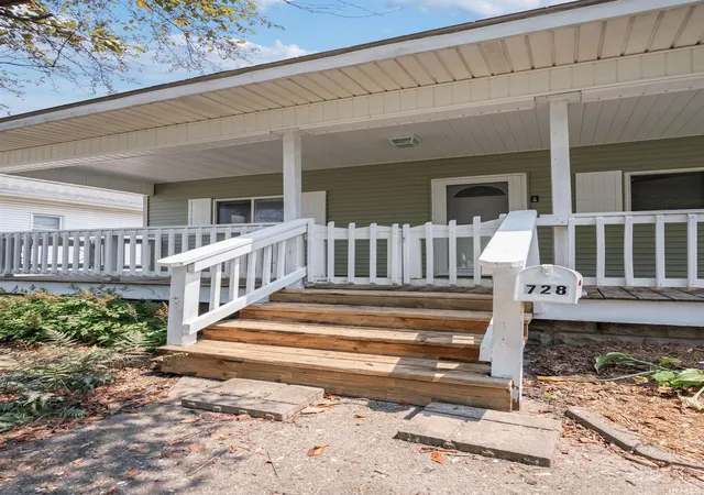 Photo 4 of Sale Pending at 728 S Indiana Ave, Kokomo, IN 46901 | MLS# 202628439 | Listing updated on 2026-08-20