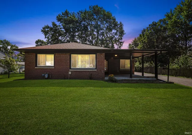 Photo 2 of Manufactured home for sale at 415 N 24th Avenue, Beech Grove, IN 46107 | MLS# 202628459 | Listing updated on 2026-08-21