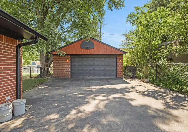 Photo 4 of Manufactured home for sale at 415 N 24th Avenue, Beech Grove, IN 46107 | MLS# 202628459 | Listing updated on 2026-08-21