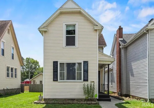 Photo 3 of Sale Pending at 729 Putnam St, Fort Wayne, IN 46808 | MLS# 202628475 | Listing updated on 2026-07-29