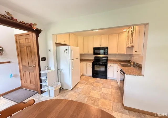 Photo 4 of Sale Pending at 1233 N Eskew Rd, Boonville, IN 47601 | MLS# 202628476 | Listing updated on 2026-07-19