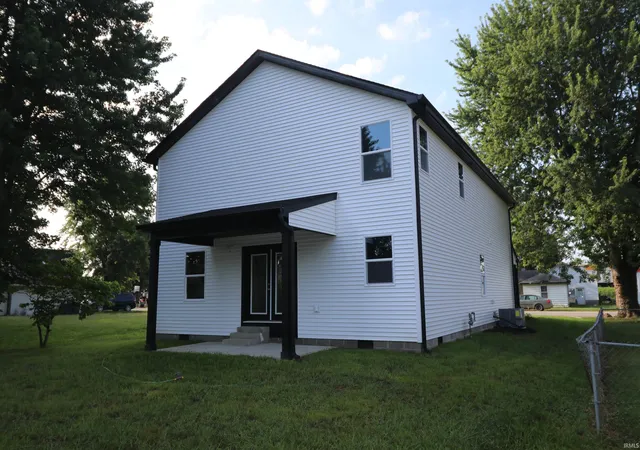 Photo 3 of Manufactured home for sale at 1410 W Morrison St, Frankfort, IN 46041 | MLS# 202628496 | Listing updated on 2026-09-07