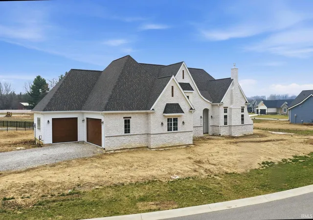 Photo 3 of Sale Pending at 470 E Basalt Dr, Huntertown, IN 46748 | MLS# 202628497 | Listing updated on 2026-09-05