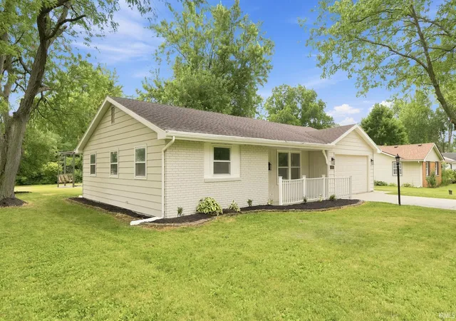 Photo 3 of Sale Pending at 10026 Jamaica Dr, Fort Wayne, IN 46825 | MLS# 202628529 | Listing updated on 2026-07-29