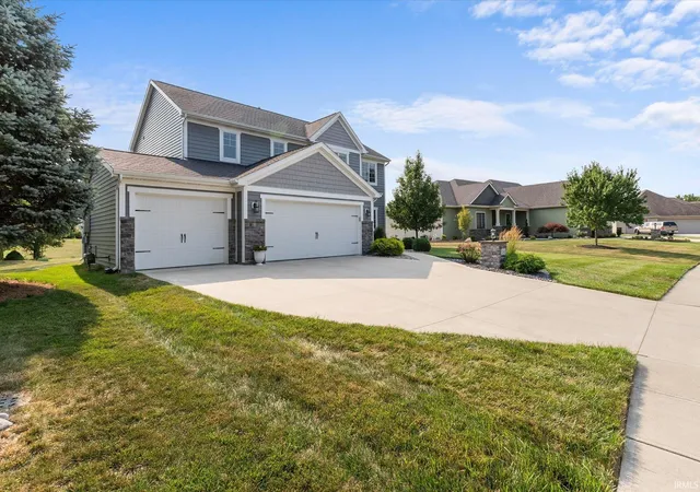 Photo 2 of Manufactured home for sale at 12032 Mallards Lake Pkwy, Fort Wayne, IN 46845 | MLS# 202628553 | Listing updated on 2026-09-22