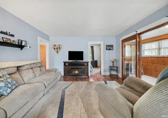 Photo 3 of Manufactured home for sale at 920 W Broadway St, Mishawaka, IN 46545 | MLS# 202628557 | Listing updated on 2026-09-15