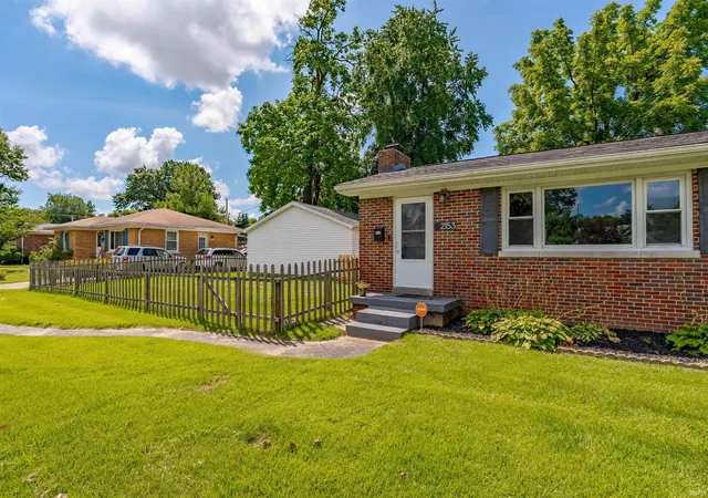 Photo 3 of Manufactured home for sale at 2153 Adams Ave, Evansville, IN 47714 | MLS# 202628562 | Listing updated on 2026-08-31