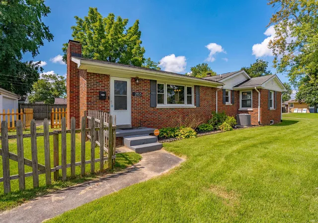 Photo 4 of Manufactured home for sale at 2153 Adams Ave, Evansville, IN 47714 | MLS# 202628562 | Listing updated on 2026-08-31