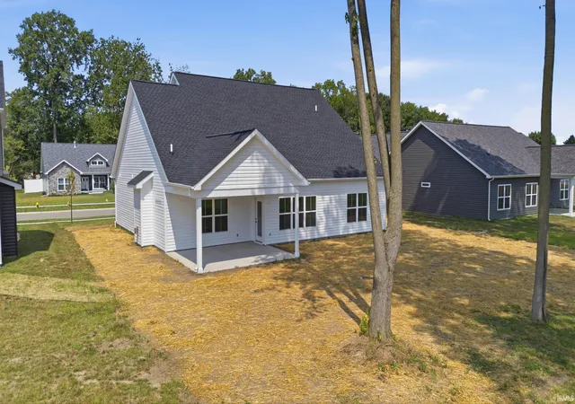 Photo 3 of Manufactured home for sale at 857 S Hoke Ave, Frankfort, IN 46041 | MLS# 202628591 | Listing updated on 2026-09-09