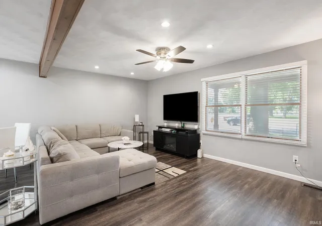 Photo 4 of Sale Pending at 503 E Borley Ave, Mishawaka, IN 46545 | MLS# 202628599 | Listing updated on 2026-07-21