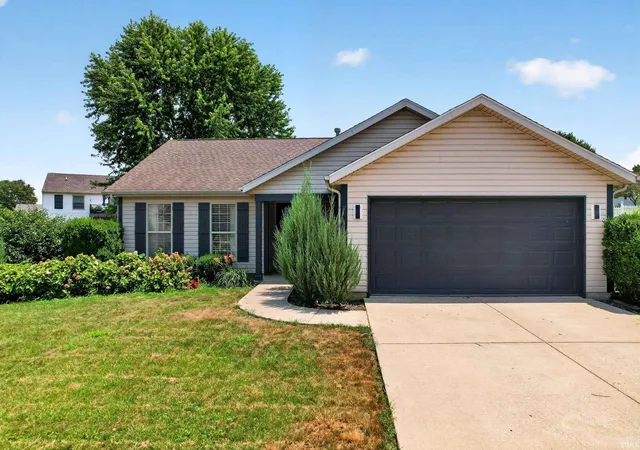 Photo 2 of Sale Pending at 404 Heritage Dr, Delphi, IN 46923 | MLS# 202628623 | Listing updated on 2026-10-01
