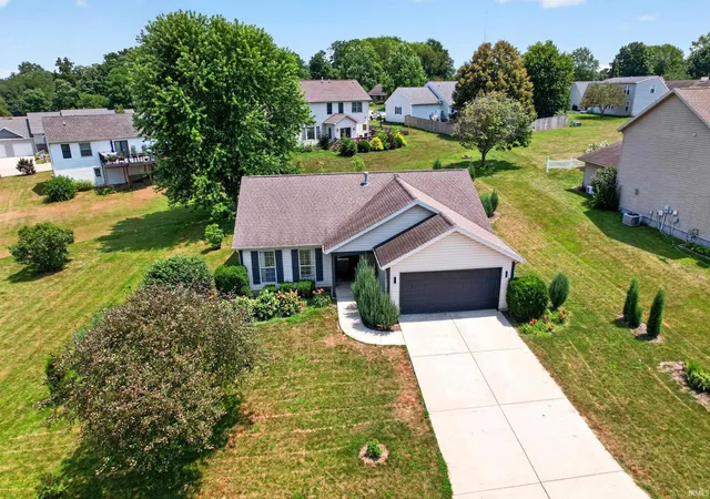 Photo 3 of Sale Pending at 404 Heritage Dr, Delphi, IN 46923 | MLS# 202628623 | Listing updated on 2026-10-01